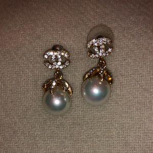 Elegant crystal drop pearl earrings